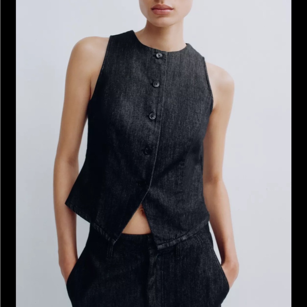 Zara Black Button-Up Tank Top